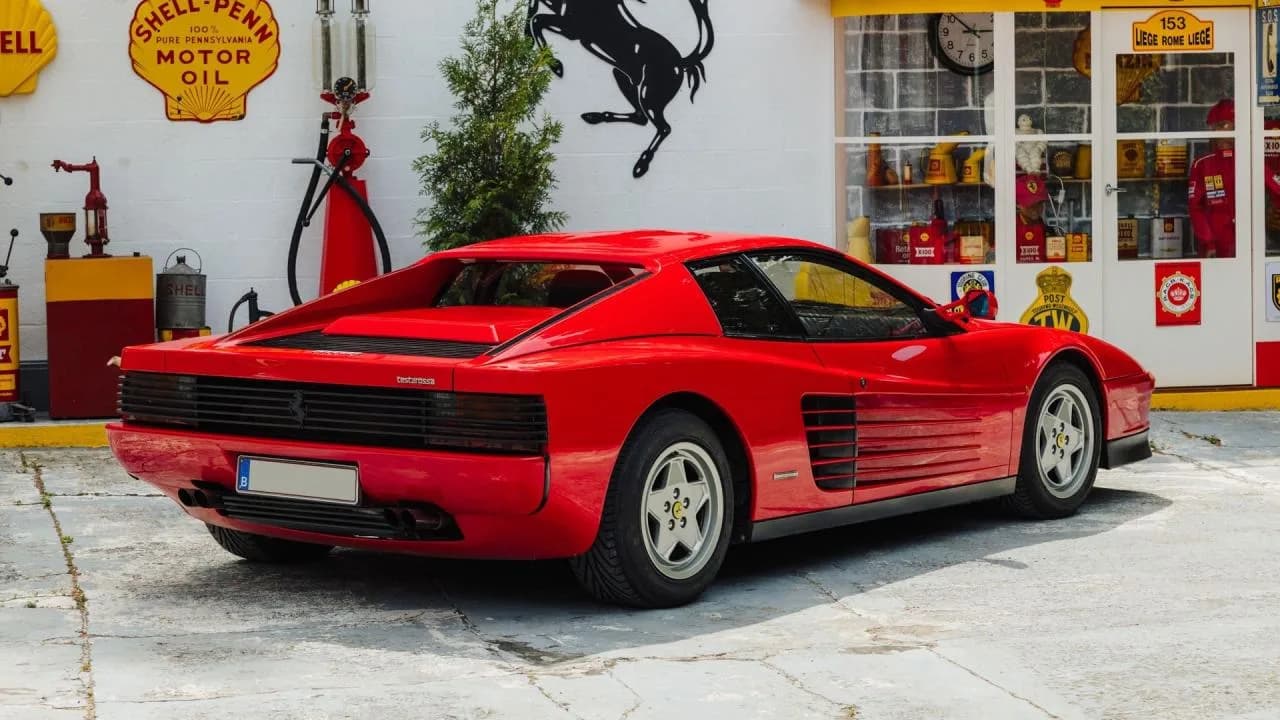 1990 Ferrari Testarossa - Thumbnail 3