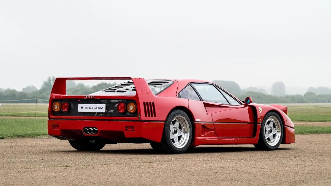 1989 Ferrari F40 - Thumbnail 2