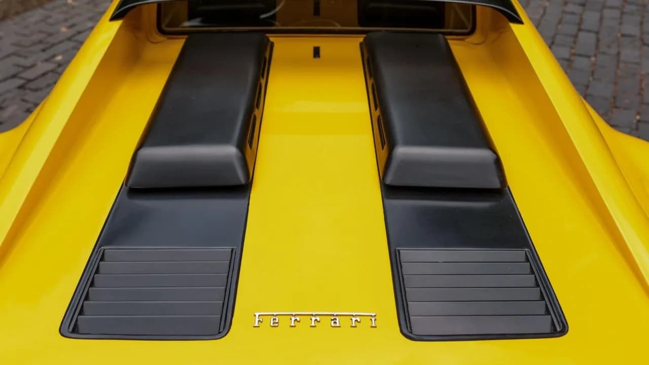 1975 Ferrari 365 GT4 BB - Thumbnail 4