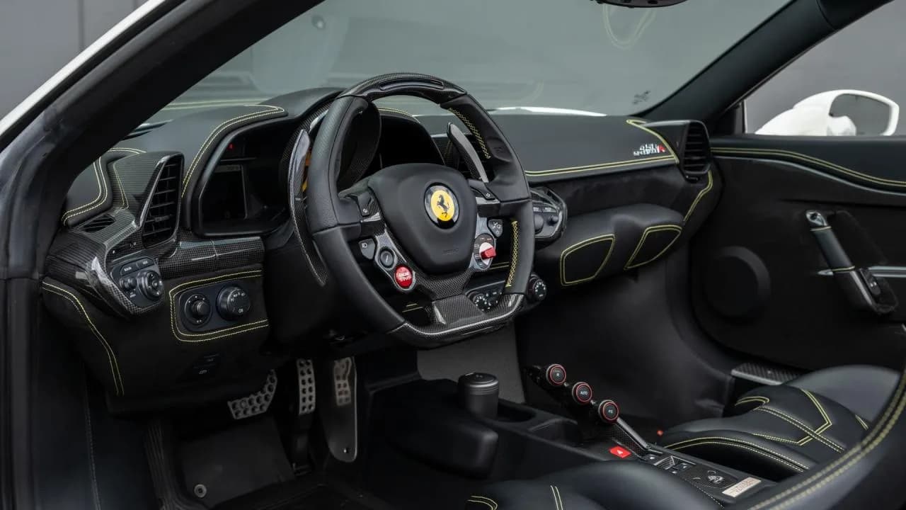 2015 Ferrari 458 SPECIALE A - Thumbnail 8