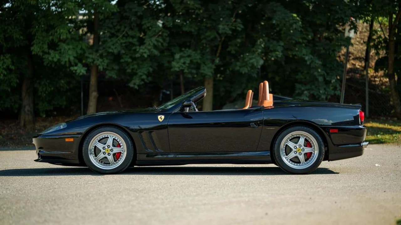 2001 Ferrari 550 Barchetta Pininfarina - Thumbnail 4