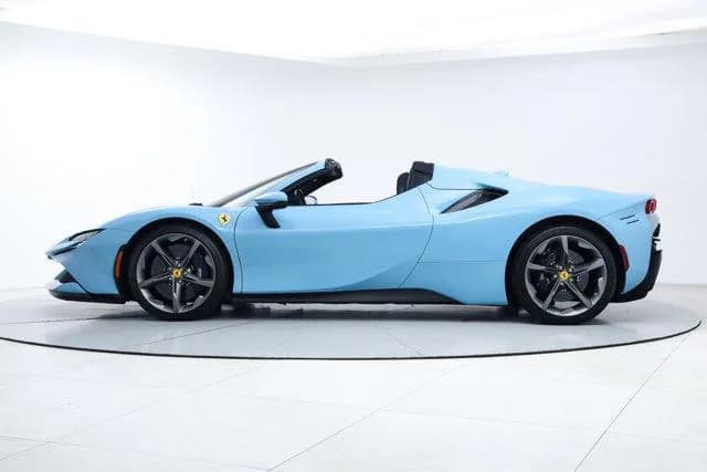 2023 Ferrari SF90 SPIDER - Thumbnail 4