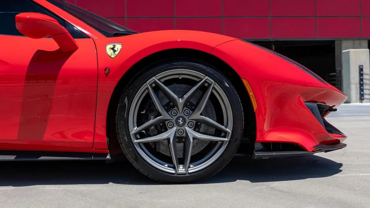 2020 Ferrari 488 Pista Spider - Thumbnail 4