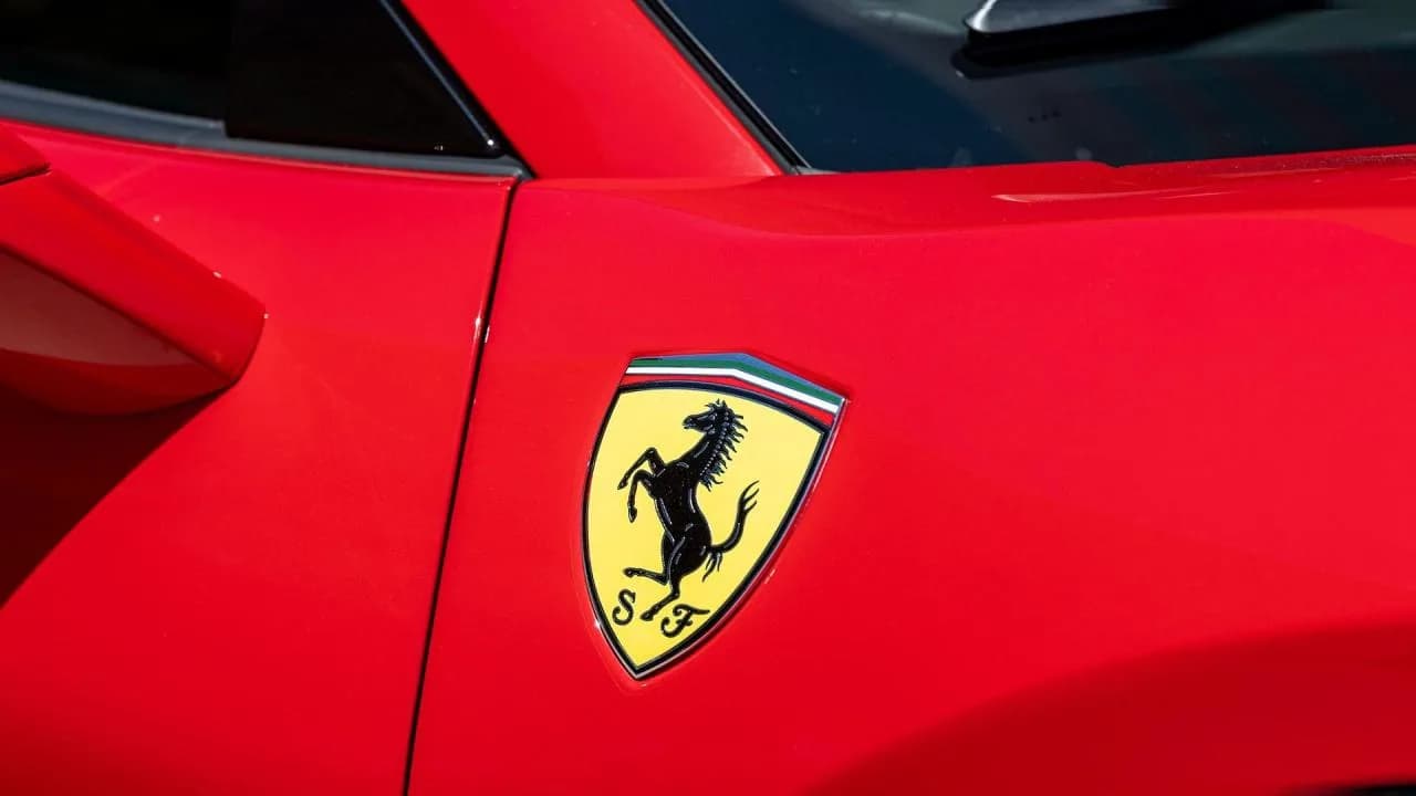 2020 Ferrari 488 Pista Spider - Thumbnail 5