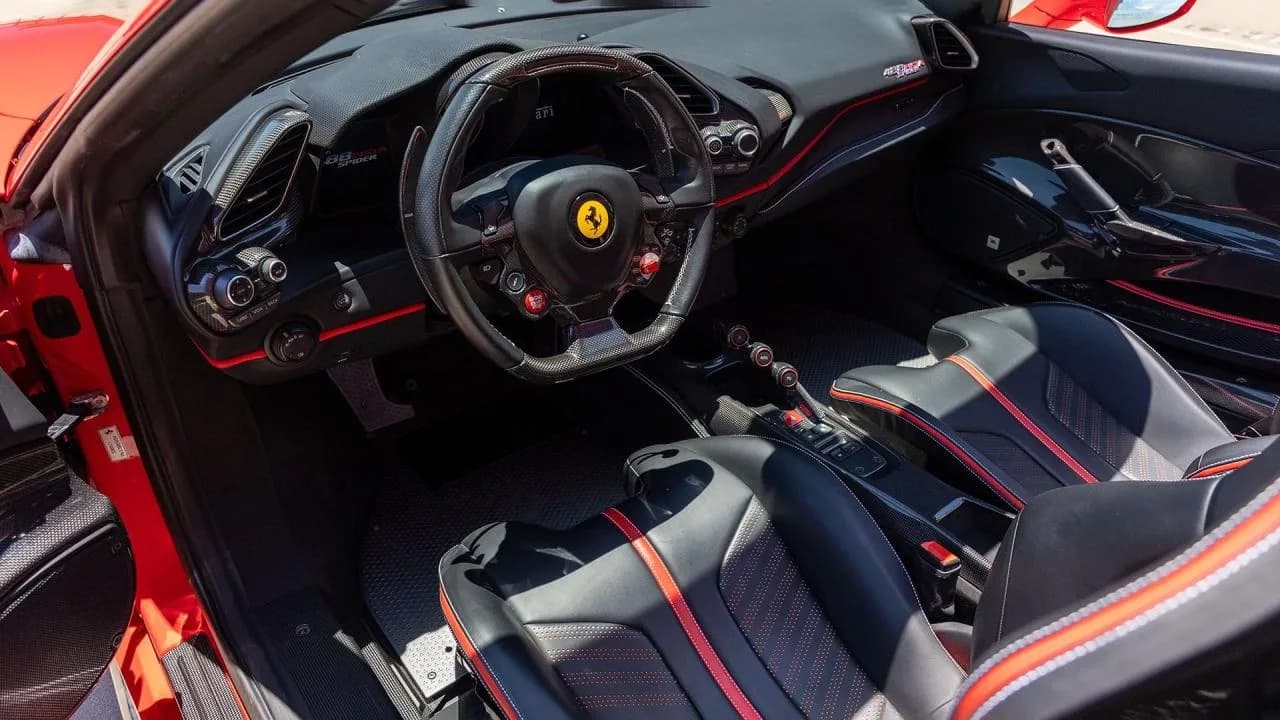 2020 Ferrari 488 Pista Spider - Thumbnail 7