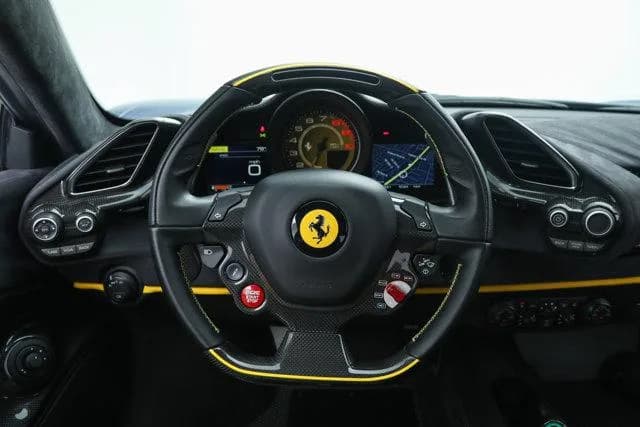 2019 Ferrari 488 Pista - Thumbnail 6