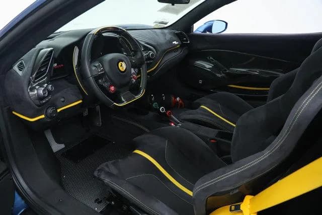 2019 Ferrari 488 Pista - Thumbnail 2