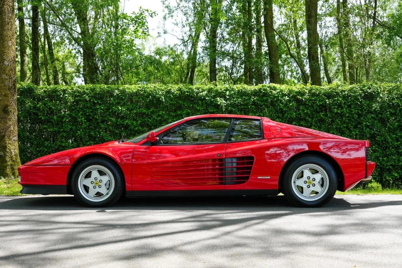 1990 Ferrari Testarossa - Thumbnail 4