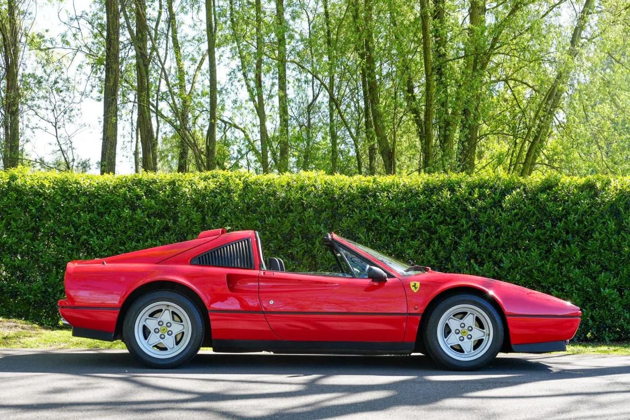 1988 Ferrari 328 GTS - Thumbnail 6