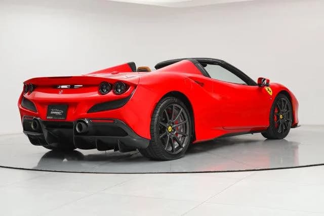 2023 Ferrari F8 Spider - Thumbnail 3