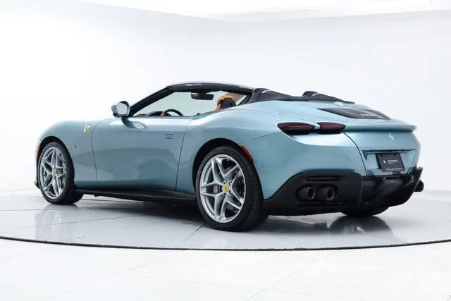 2025 Ferrari ROMA SPIDER - Thumbnail 8