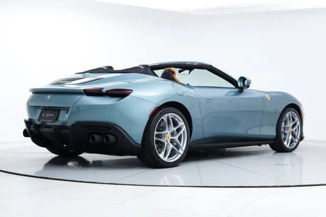 2025 Ferrari ROMA SPIDER - Thumbnail 3