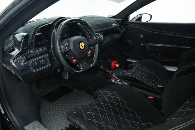 2015 Ferrari 458 Speciale - Thumbnail 2