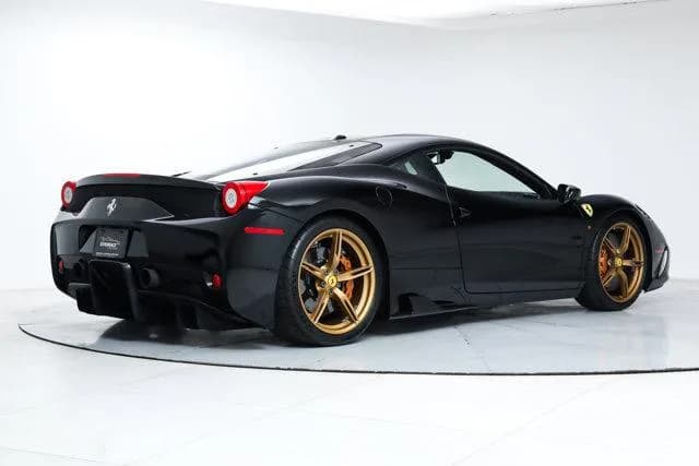 2015 Ferrari 458 Speciale - Thumbnail 3