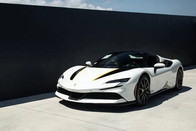 2024 Ferrari SF90 SPIDER - Thumbnail 7
