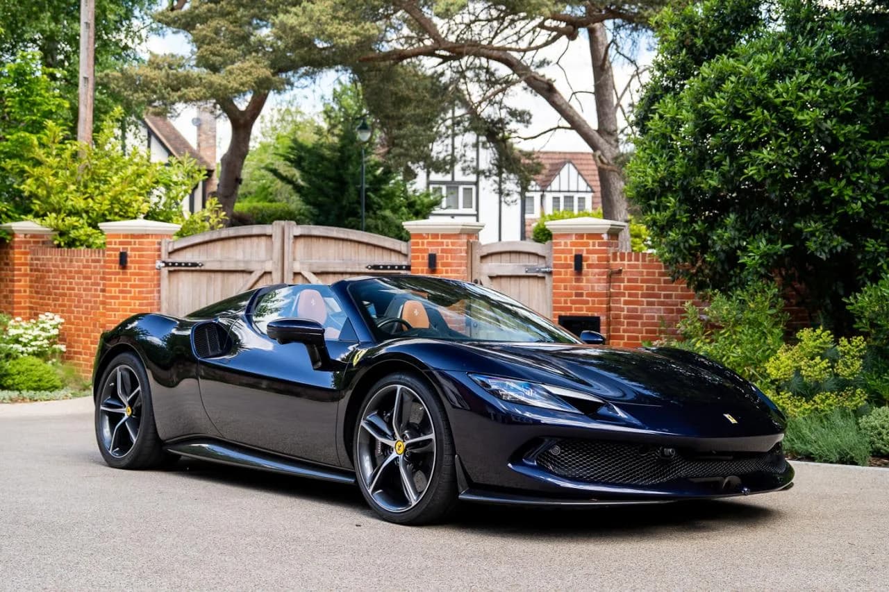 2023 Ferrari 296 GTS