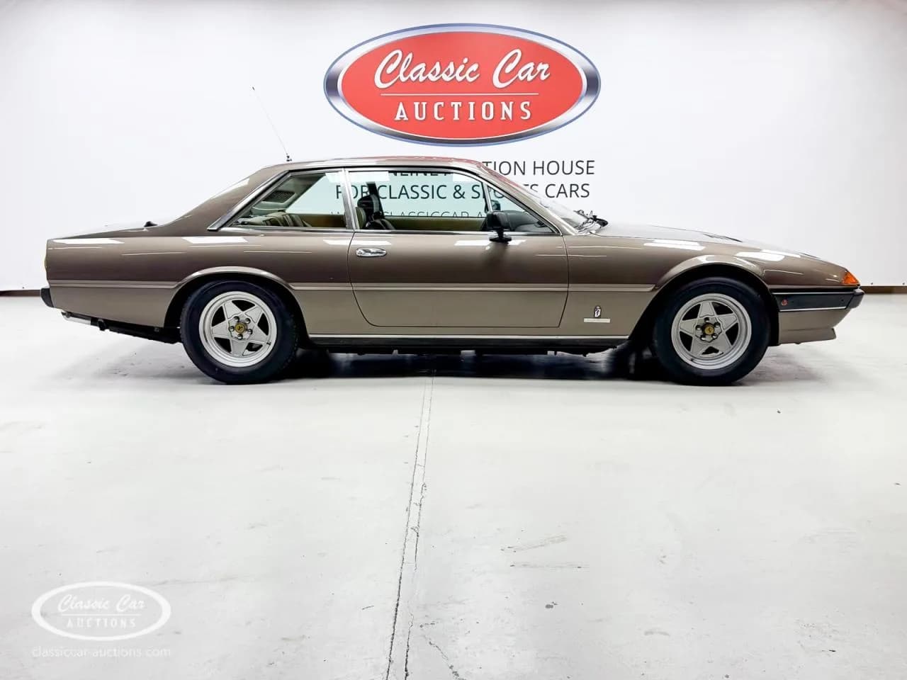 1981 Ferrari 400I - Thumbnail 7