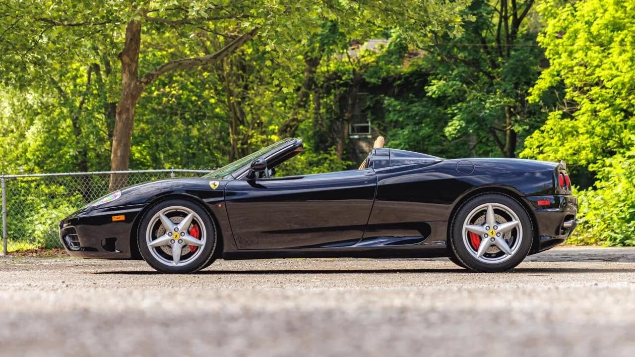 2001 Ferrari 360 Spider - Thumbnail 2