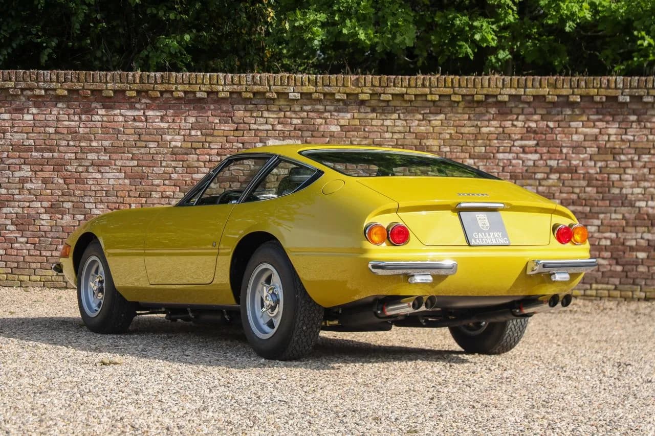 1971 Ferrari 365 GTB/4 Daytona &ldquo;Left the factory in Giallo Senape&rdquo; - Thumbnail 2