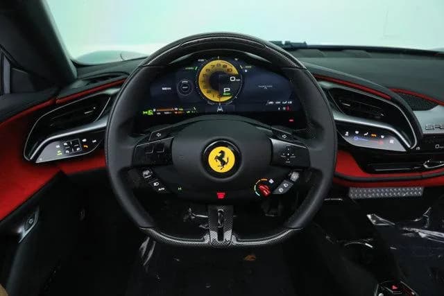 2025 Ferrari SF90 SPIDER - Thumbnail 5