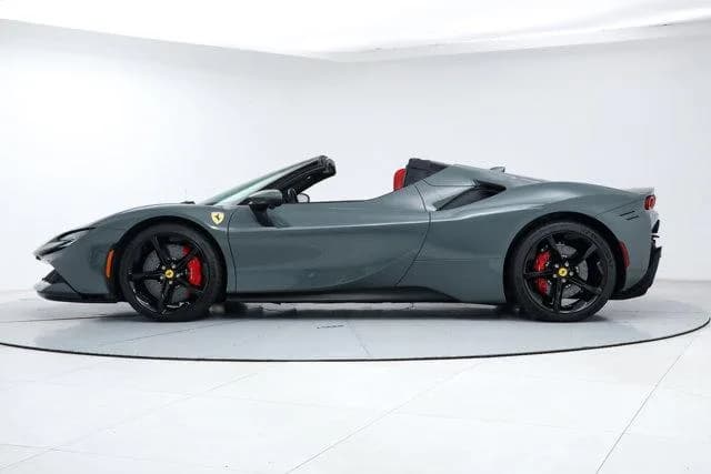 2025 Ferrari SF90 SPIDER - Thumbnail 3