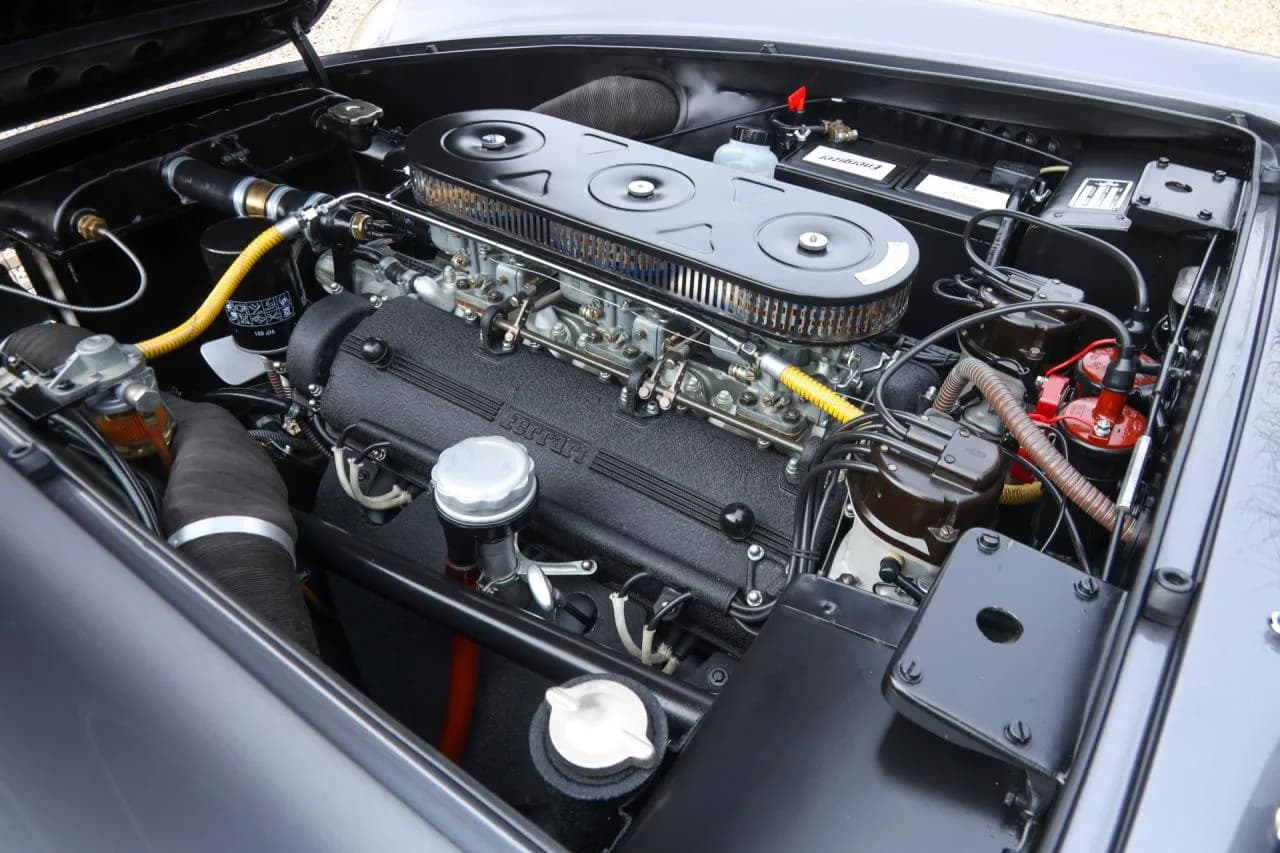 1959 Ferrari 250 GT Cabriolet Pininfarina Series 1 &ldquo;by Carrozzeria Bacchelli &amp; Villa&rdquo; - Thumbnail 4