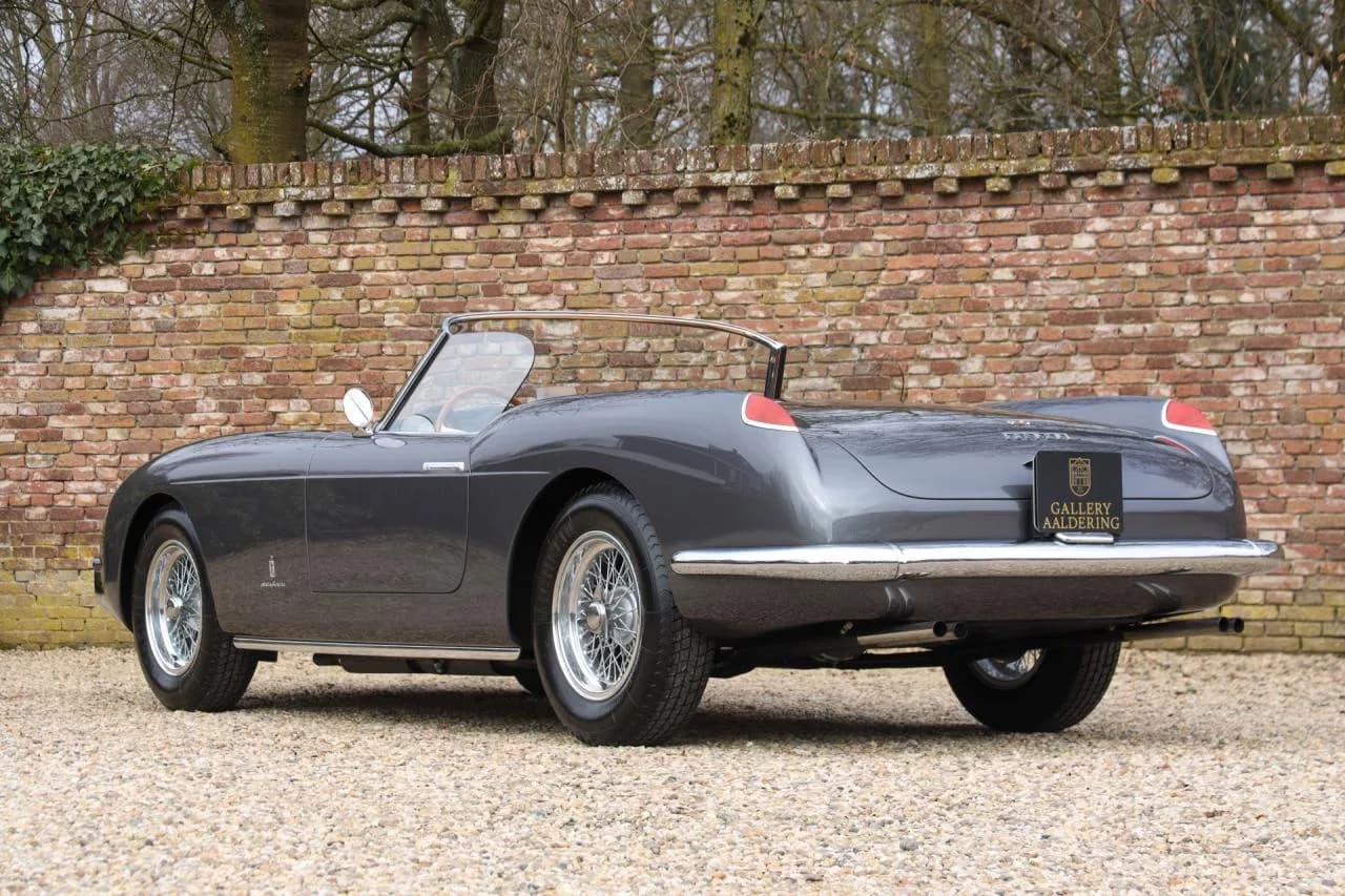 1959 Ferrari 250 GT Cabriolet Pininfarina Series 1 &ldquo;by Carrozzeria Bacchelli &amp; Villa&rdquo; - Thumbnail 2