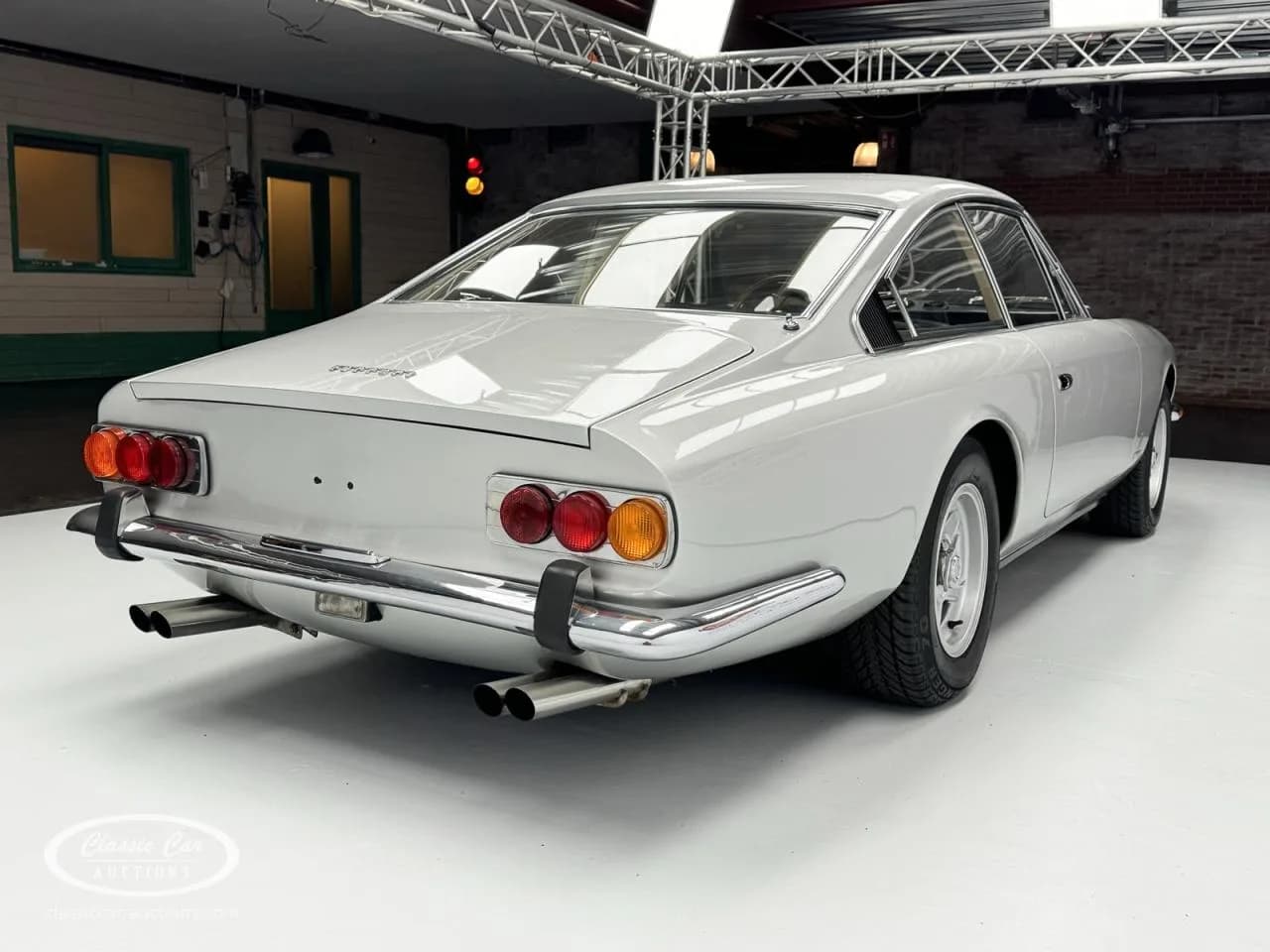 1970 Ferrari 365 - Thumbnail 4