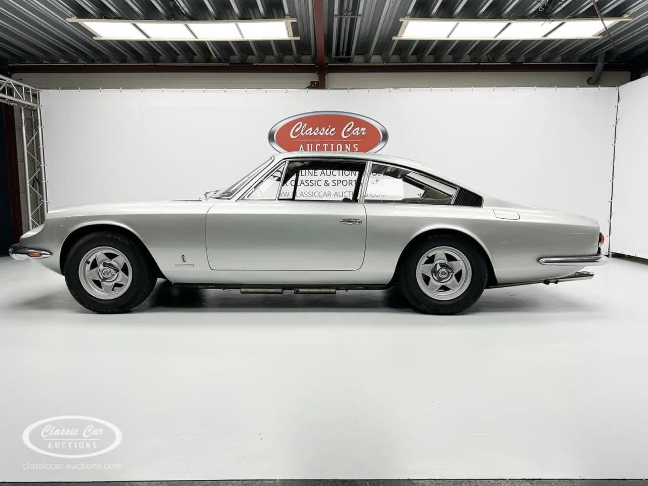 1970 Ferrari 365 - Thumbnail 7