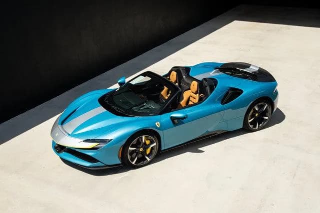 2024 Ferrari SF90 SPIDER - Thumbnail 8