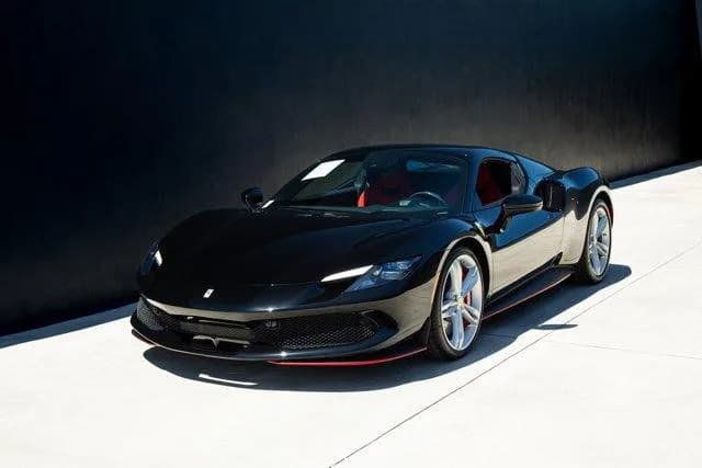 2025 Ferrari 296 GTS - Thumbnail 8