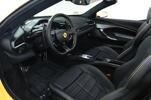 2024 Ferrari 296 GTS - Thumbnail 2