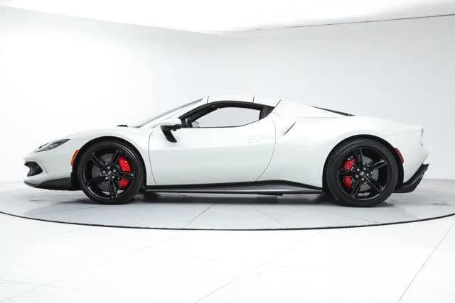 2025 Ferrari 296 GTS - Thumbnail 7