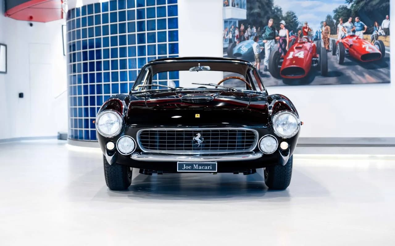 1963 Ferrari 250 Lusso - Thumbnail 2