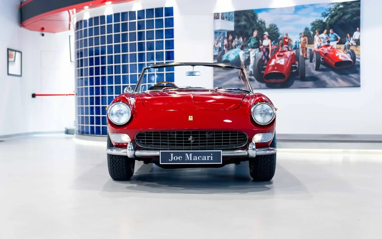 1965 Ferrari 275 GTS - Thumbnail 2