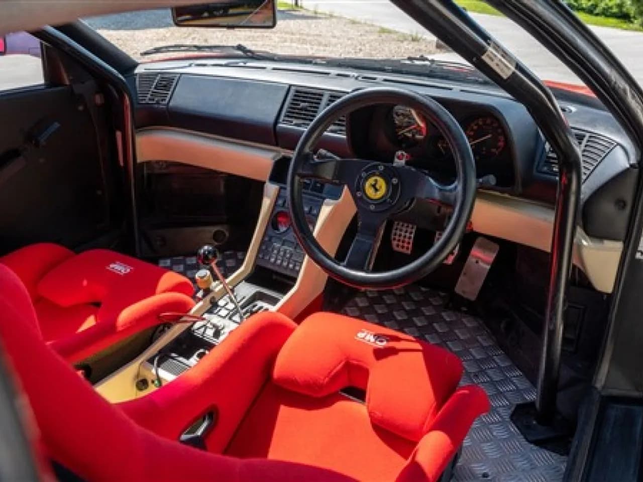 1992 Ferrari 348 Challenge - Thumbnail 3