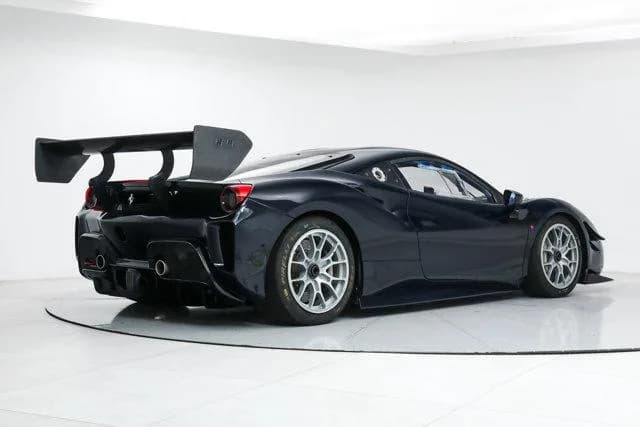 2022 Ferrari 488 CHALLENGE EVO - Thumbnail 3