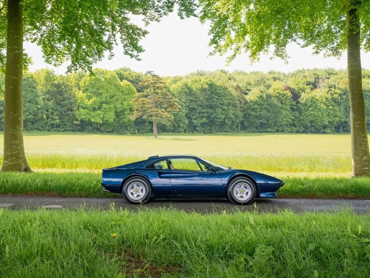 1979 Ferrari 308 GTB - Thumbnail 3