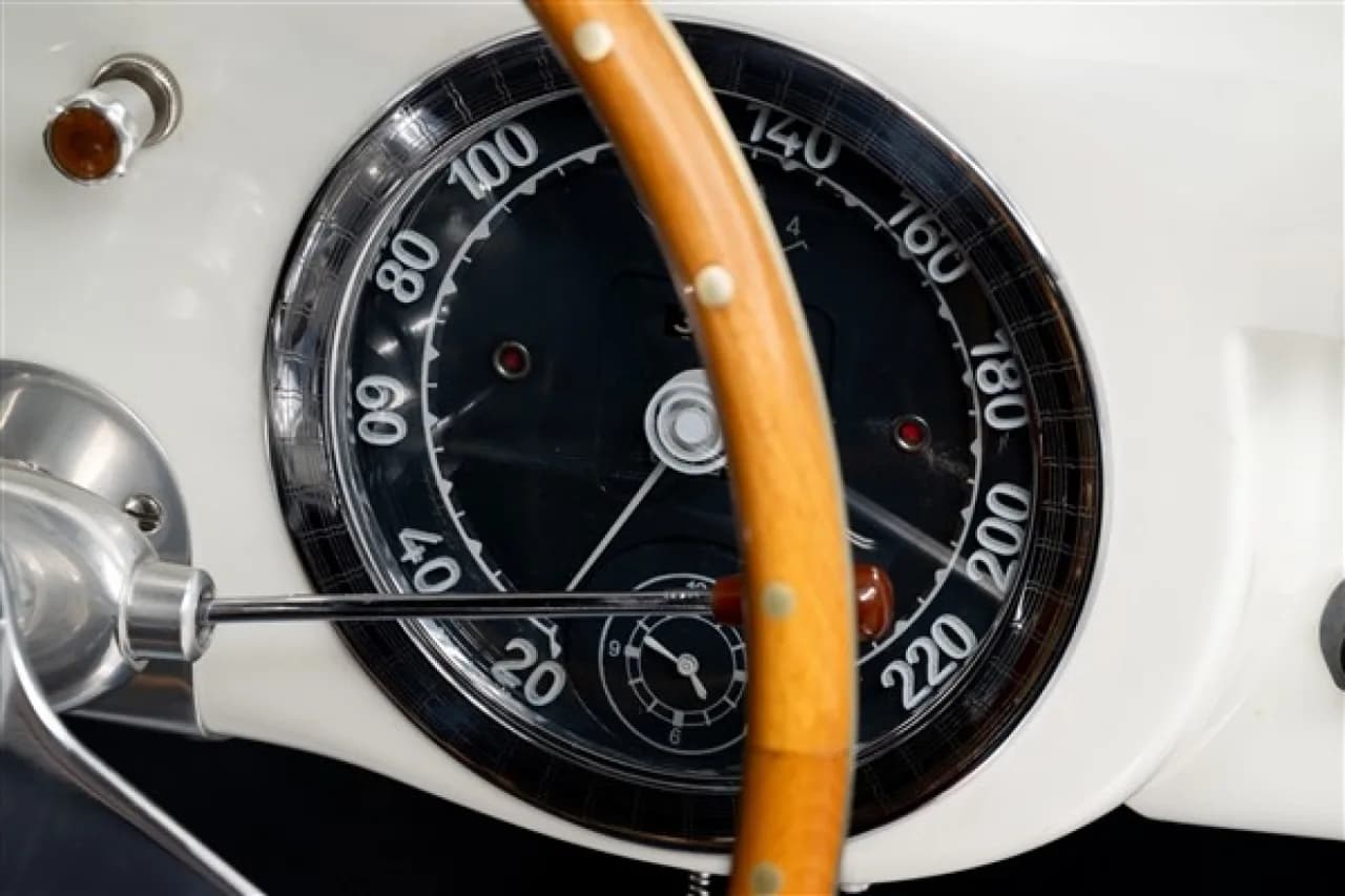 1952 Ferrari 225 Sport Berlinetta - Thumbnail 8