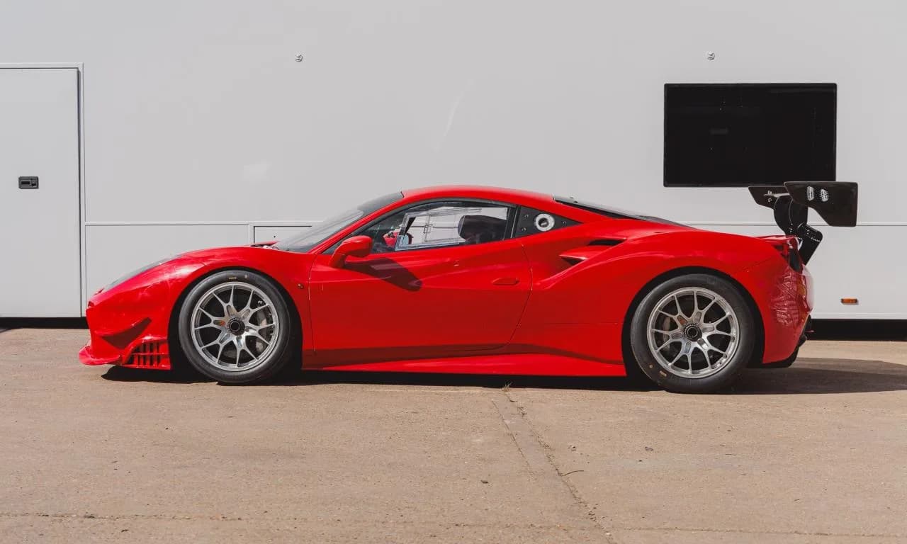 2017 Ferrari 488 Challenge *WITHDRAWN* - Thumbnail 2