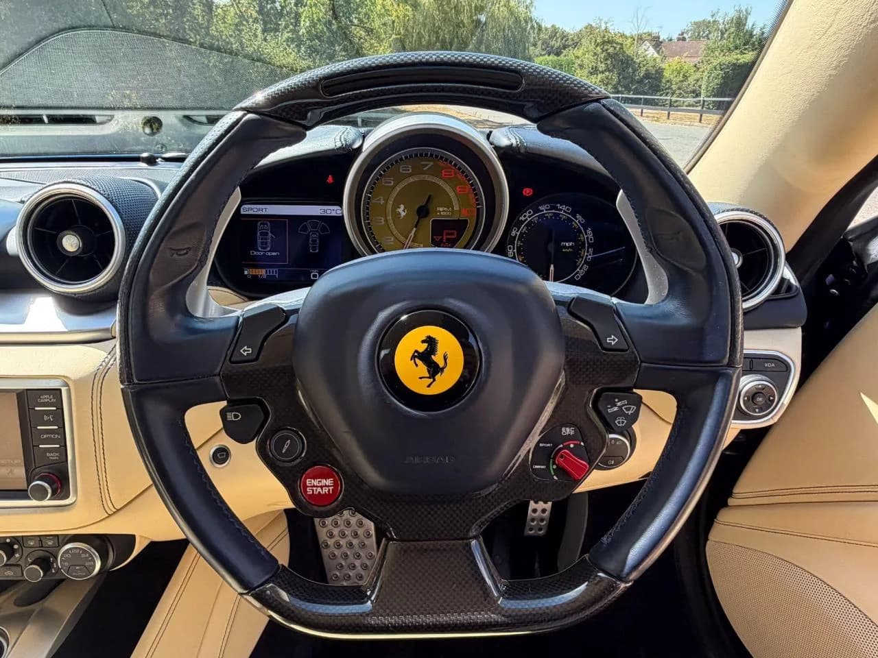 2015 Ferrari 3.8 V8 T F1 DCT Euro 6 (s/s) 2dr - Thumbnail 7