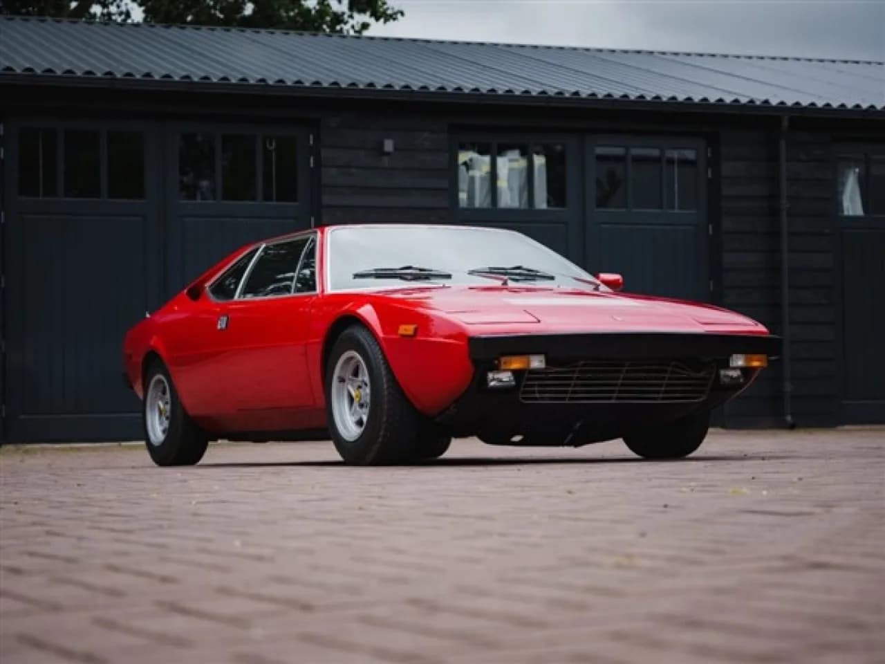 1975 Ferrari 208 GT4 - Thumbnail 4