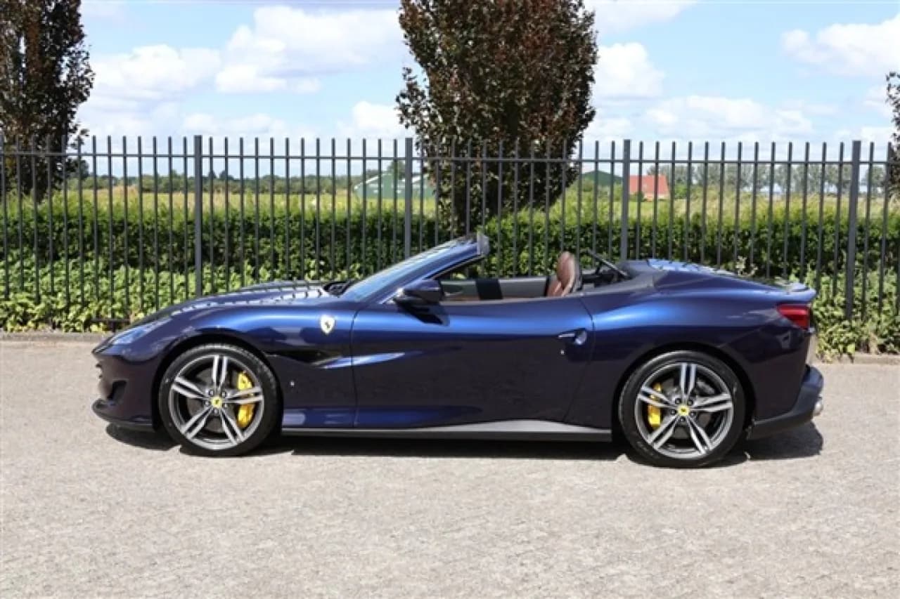 2020 Ferrari Portofino - Thumbnail 5