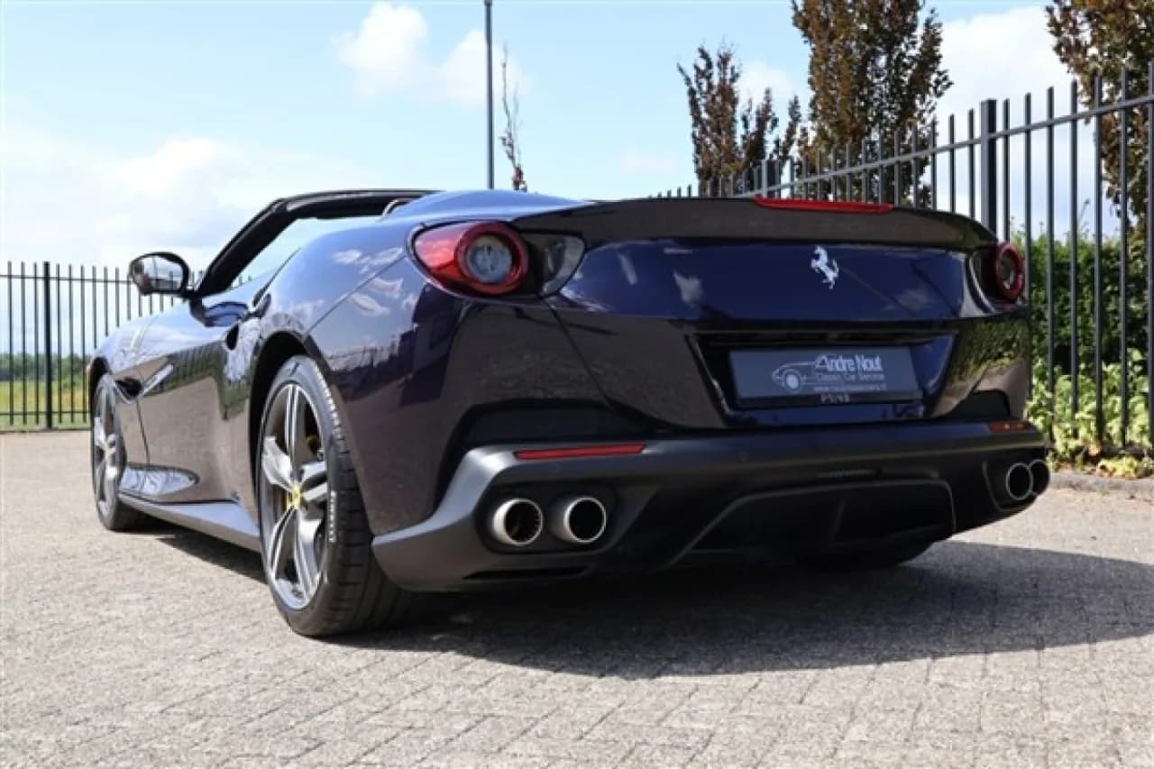 2020 Ferrari Portofino - Thumbnail 7