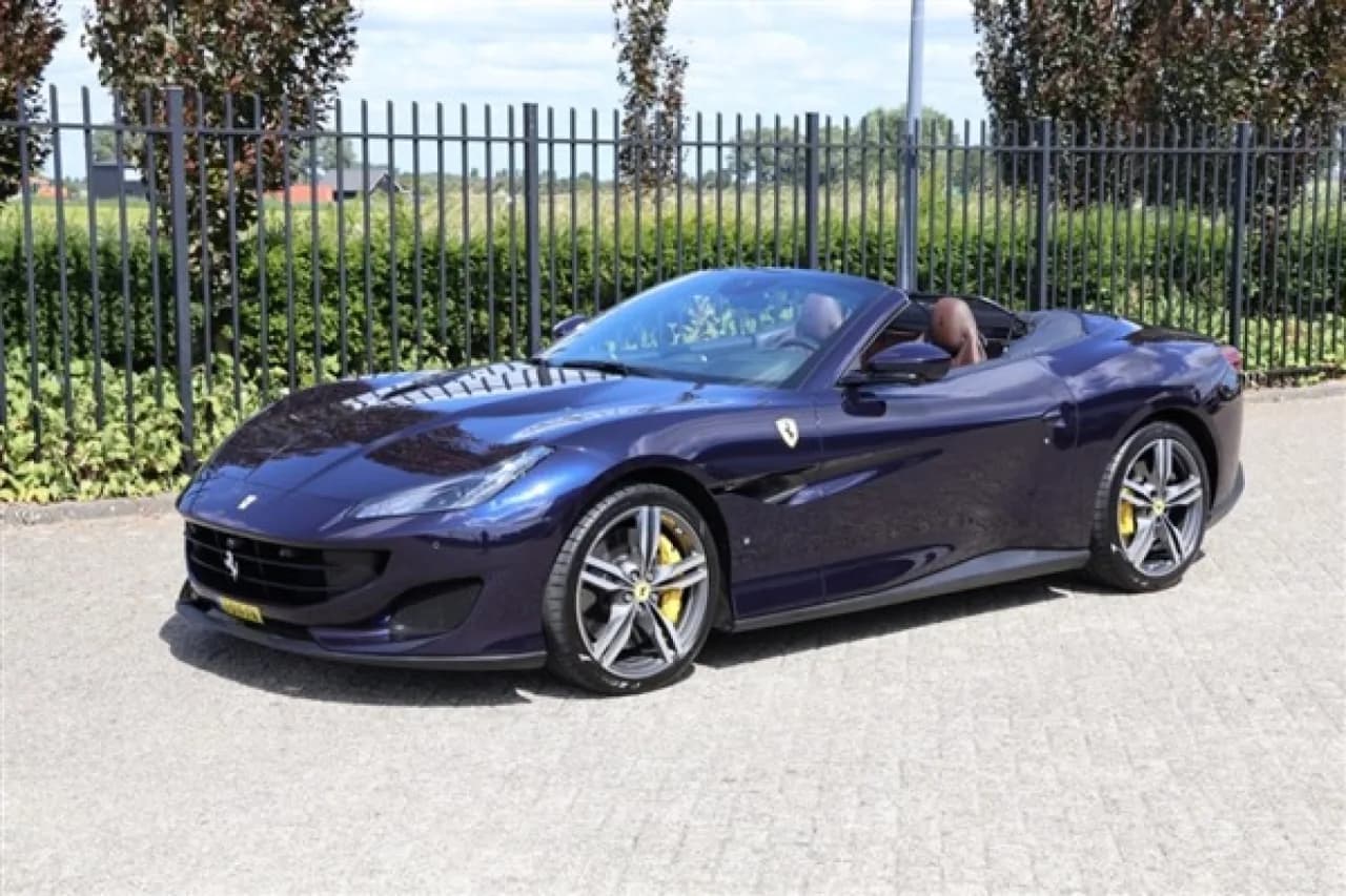 2020 Ferrari Portofino - Thumbnail 2