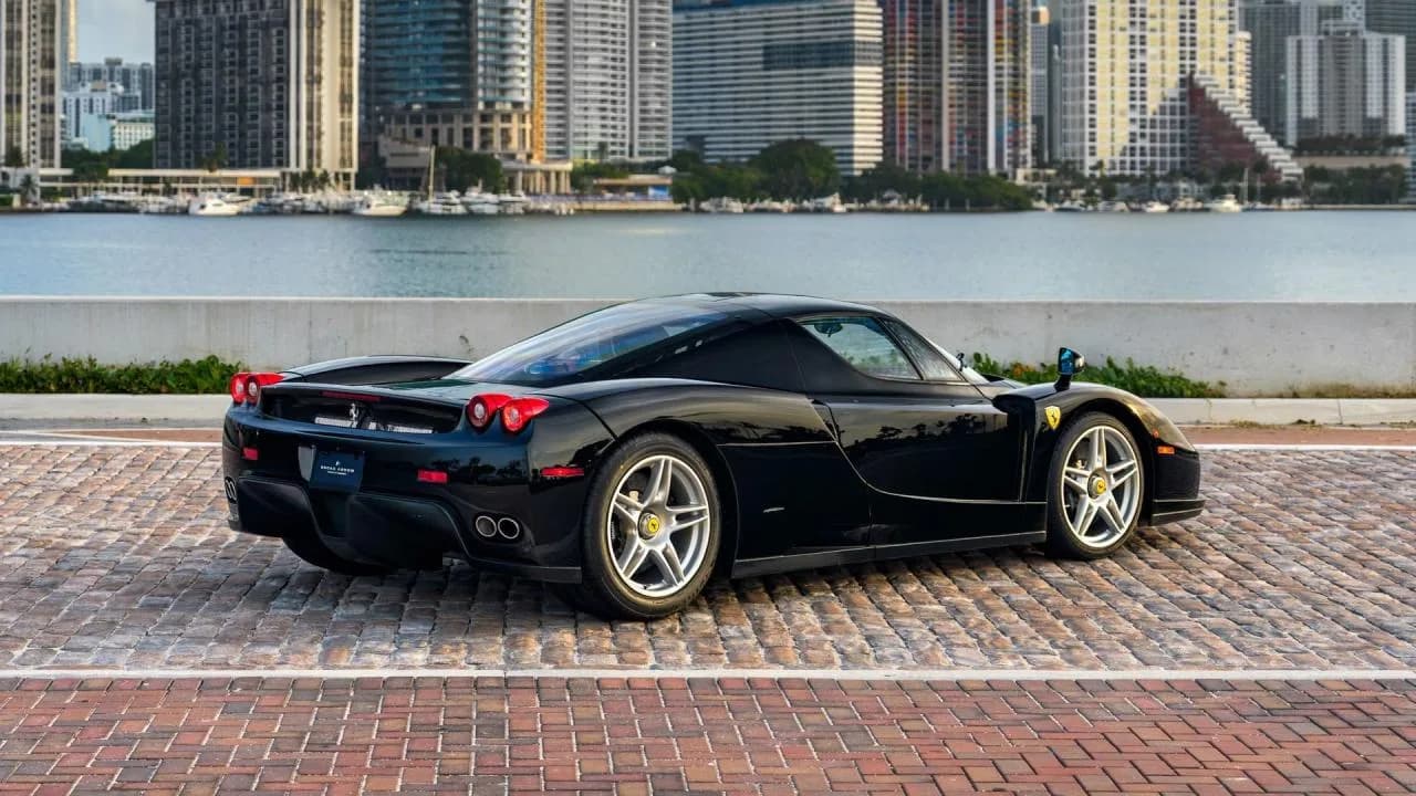 2003 Ferrari Enzo - Thumbnail 4